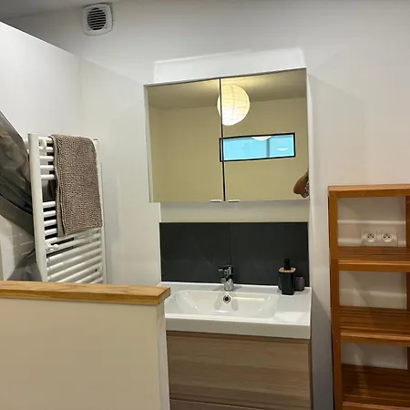 Le Chateau Sur La Le Grau-du-Roi