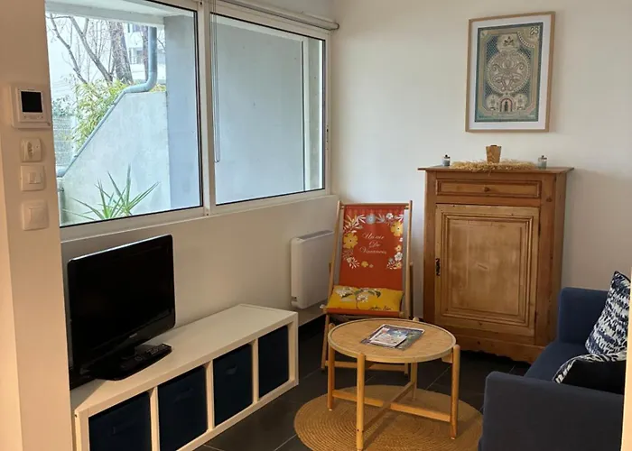 Le Chateau Sur La * Le Grau-du-Roi